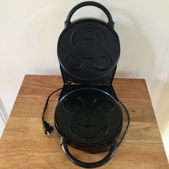 Waffle Iron Villaware 5555-01 Mickey Waffle Iron - Picture 9 of 11